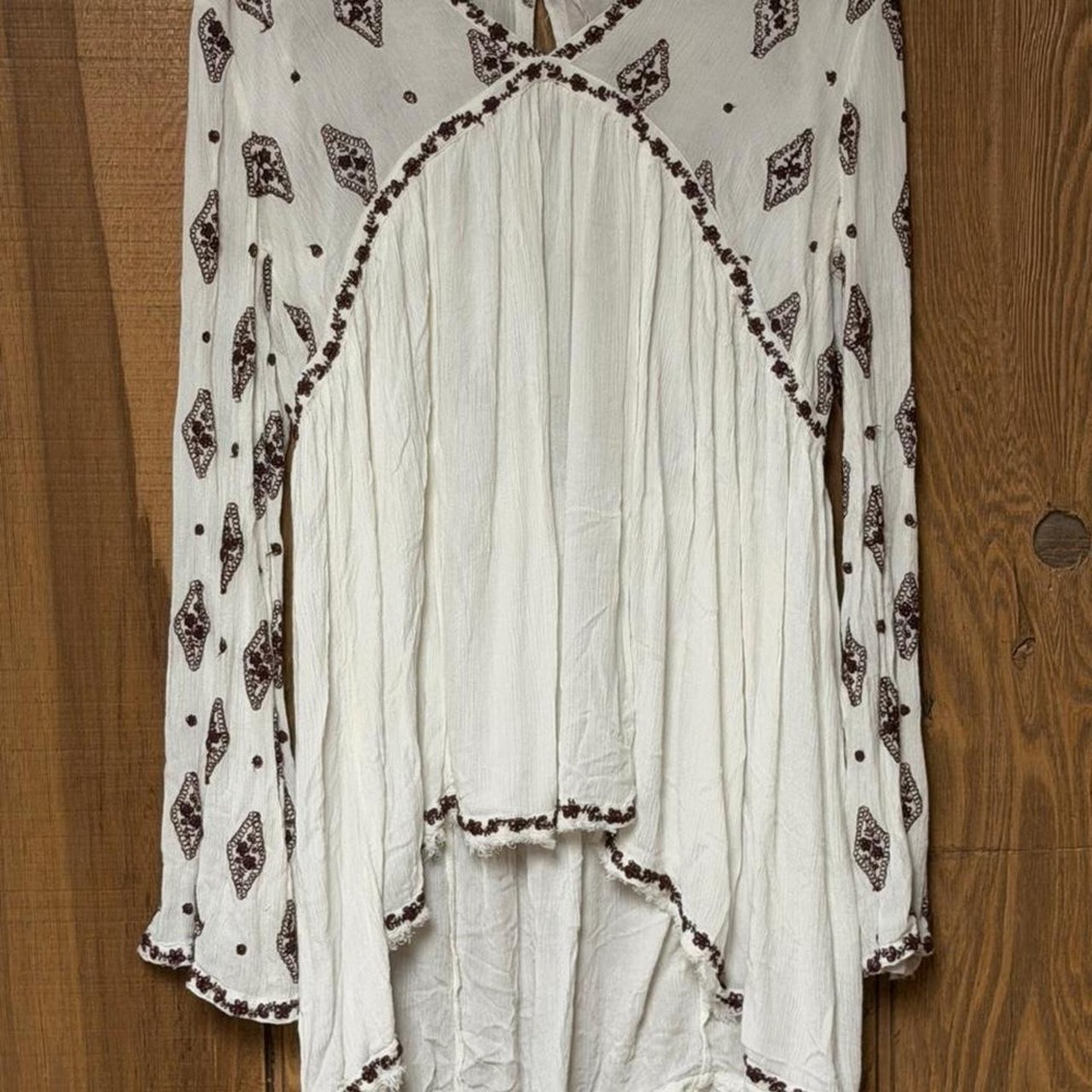Free People Embroidered Boho Peasant Top White Brown Floral Size S Beautiful